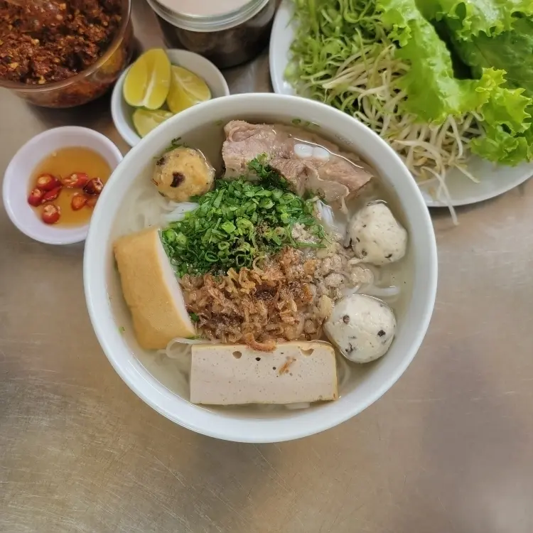 Hình ảnh Nui mọc đặc biệt
