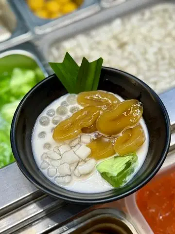 Hình ảnh Chè Thốt Nốt dầm dừa non