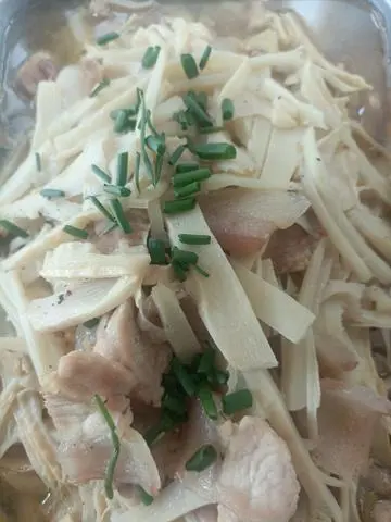 Hình ảnh thịt heo kho măng 