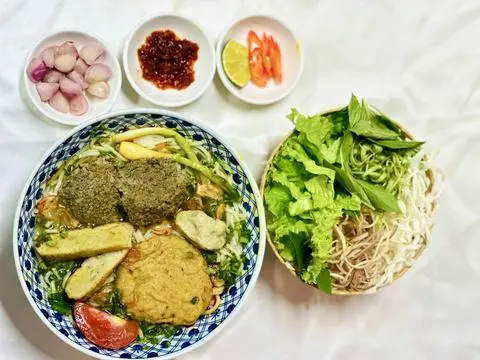 Hình ảnh Bún riêu rạm chả cá