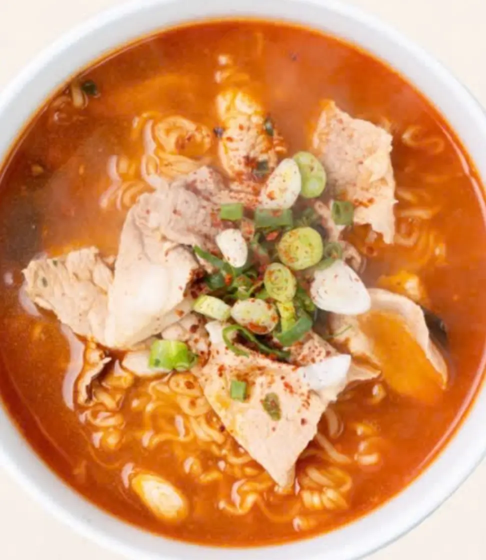 Hình ảnh Mì rong biển thịt heo (cay nhẹ) - 진라면 (돼지고기, 미역, 약간 매움)