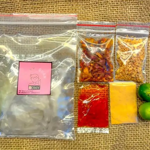 Hình ảnh Bánh tráng muối nhuyễn sa tế hành phi khô bò