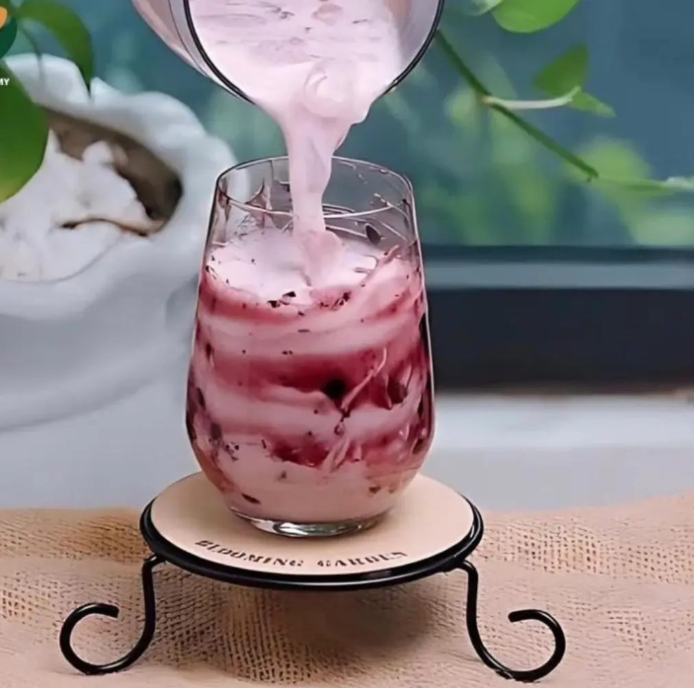 Hình ảnh Sữa chua việt quất