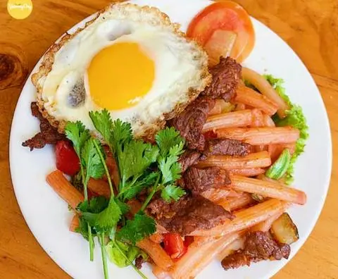 Hình ảnh Nui Xào Bò+Trứng.