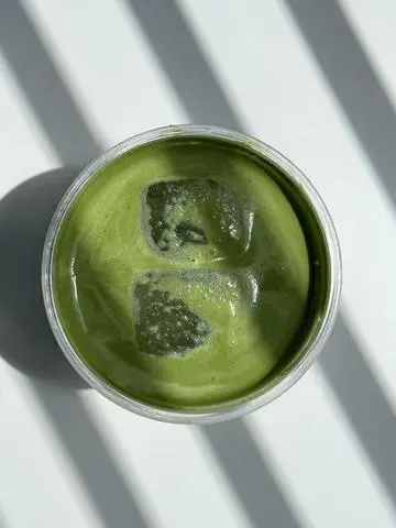 Hình ảnh Matcha latte - cold whisk