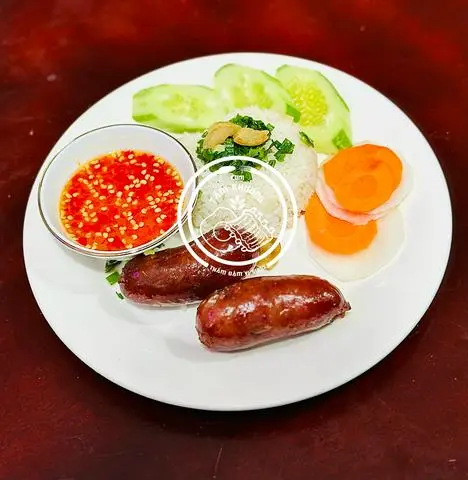 Hình ảnh Cơm tấm Lạp xưởng