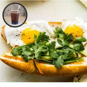 Hình ảnh Combo bánh mì 2 trứng - 1 ly coca