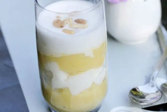 Hình ảnh chè đậu xanh nước cốt dừa 