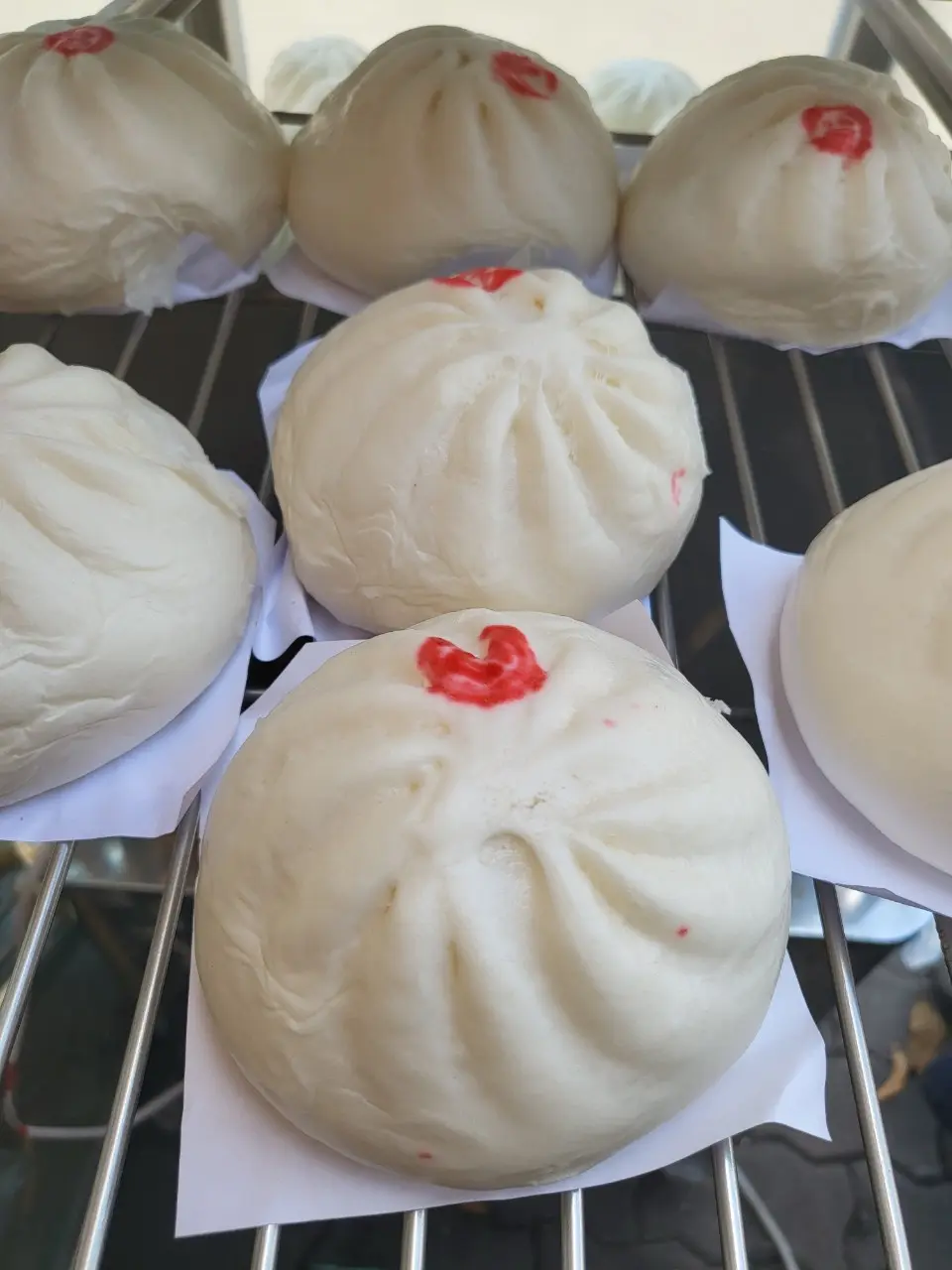 Hình ảnh Bánh bao trứng cút