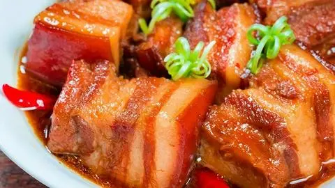 Hình ảnh Cơm thịt kho nước dừa