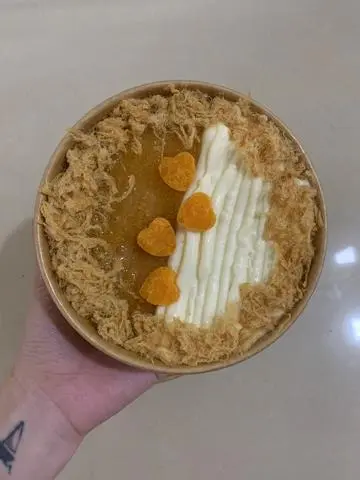 Hình ảnh Bông lan trứng muối bắn tim