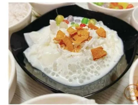 Hình ảnh Chè dừa dầm Hải Phòng