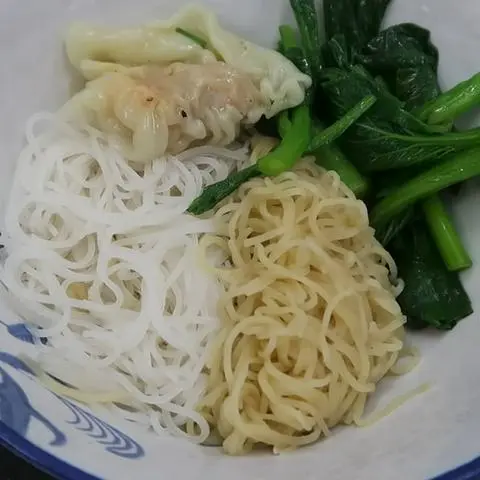 Hình ảnh Thêm hủ tiếu mì 