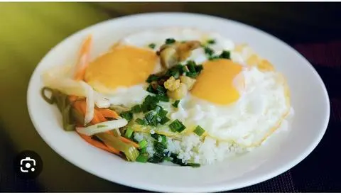 Hình ảnh Cơm tấm trứng ốp la