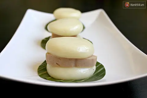 Hình ảnh Bánh dầy kẹp chả bò