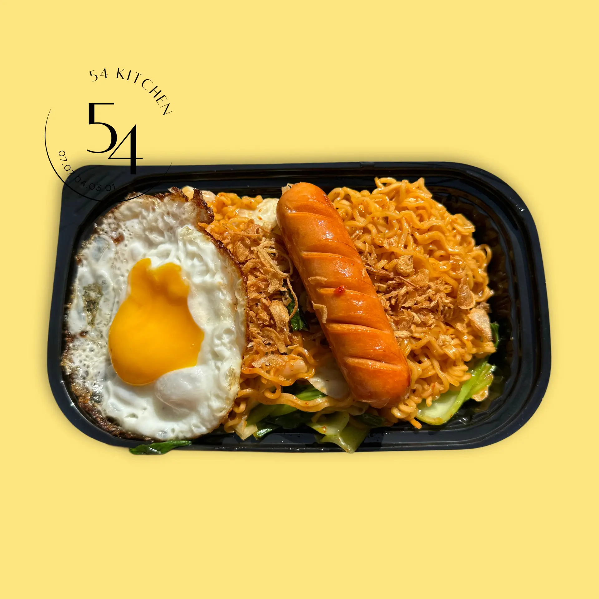 Hình ảnh Mì trộn Indomie xúc xích trứng
