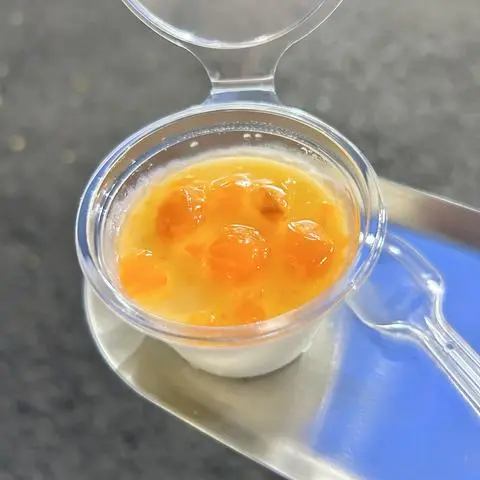 Hình ảnh Panna Cotta Thơm(Dứa)