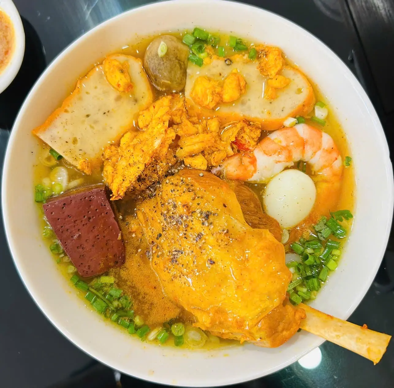 Hình ảnh Bánh canh cua thập cẩm Sườn Chìa