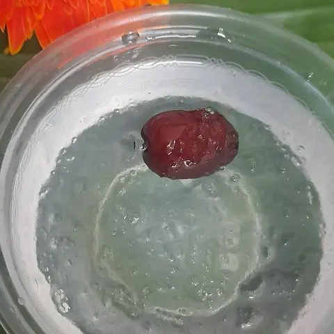 Hình ảnh tuyết yến táo đỏ 