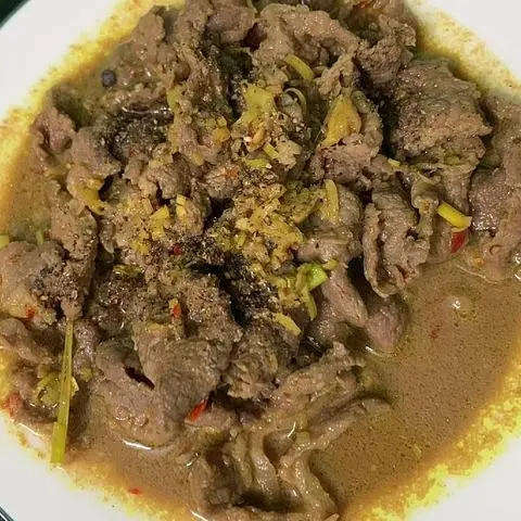 Hình ảnh Cơm bò xào sả ớt