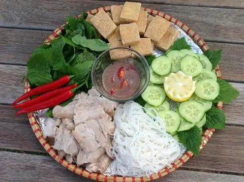 Hình ảnh BÚN ĐẬU MẮM TÔM+THỊT LUỘC 