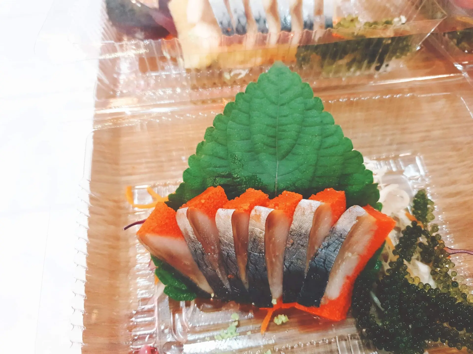 Hình ảnh Sashimi cá ép trứng đỏ 
