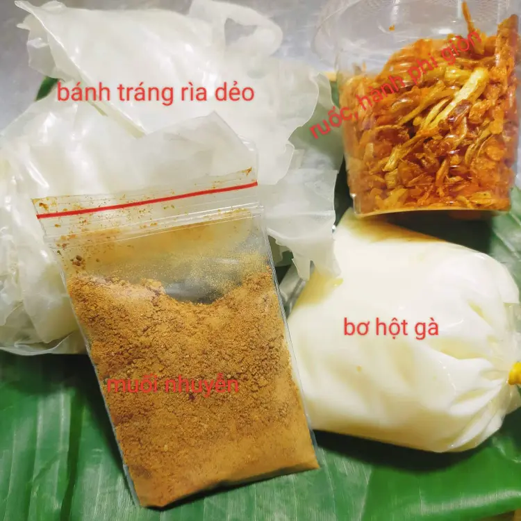 Hình ảnh 150gr bánh tráng dẻo, hành phi ,bơ béo, muối nhuyễn,sa tế+ 1 ly trà lài đường 