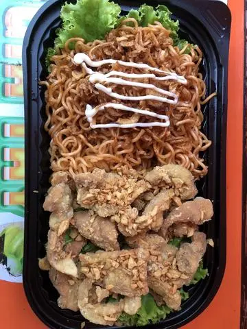 Hình ảnh Mi da gà sốt mắm tỏi 