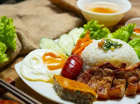 Hình ảnh Cơm tấm ba chỉ đặc biệt