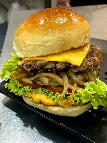 Hình ảnh BURGER BÒ MỎNG THE JJ CALE