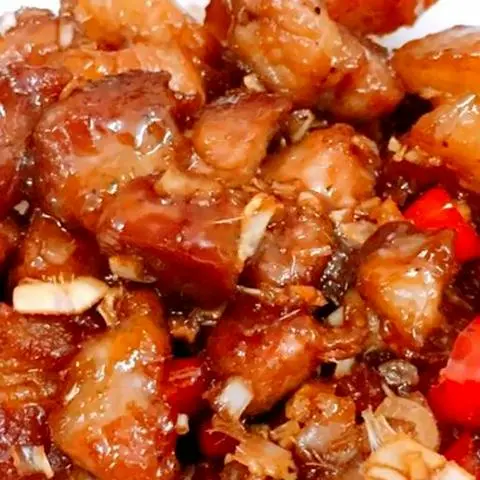 Hình ảnh Ba rọi xào mắm ruốc -dưa leo