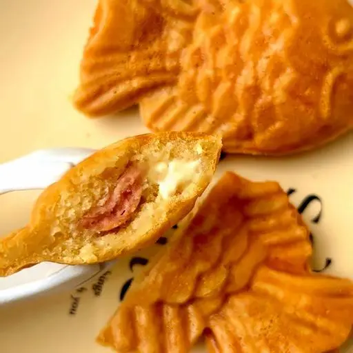 Hình ảnh Phô Mai - Xúc Xích