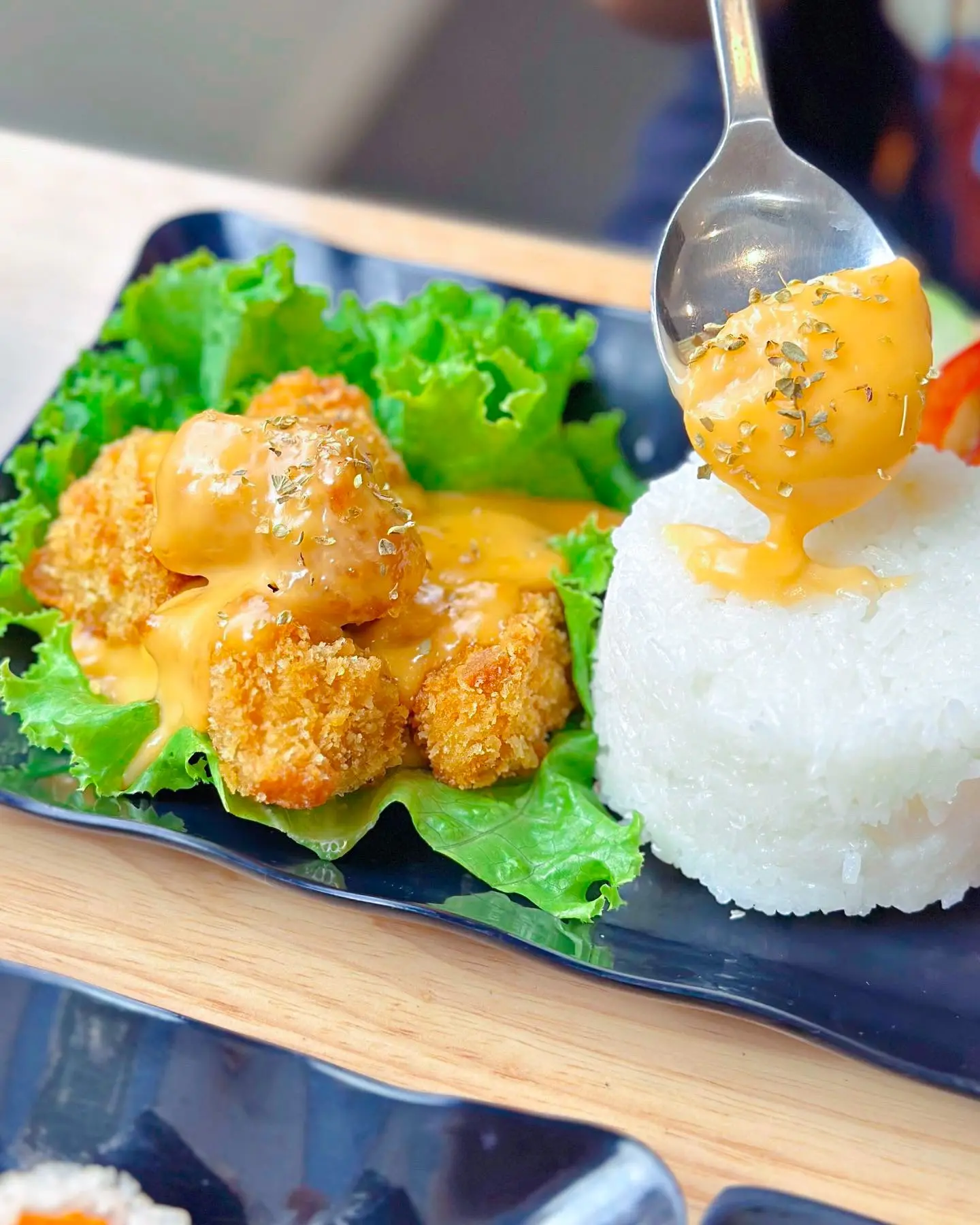 Hình ảnh Cơm Gà Popcorn Sốt Spread