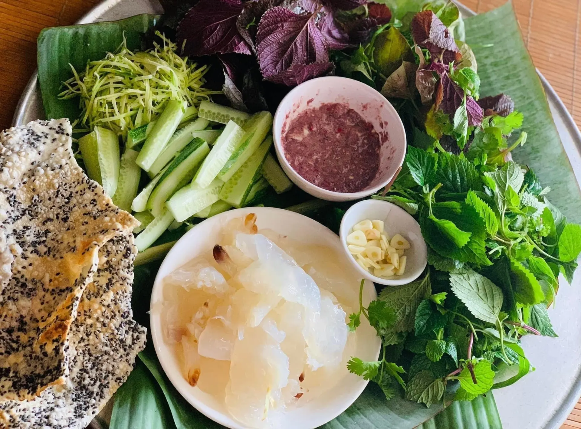Hình ảnh Chân sứa chấm mắm ruốc (150g) + Set rau xoài ăn kèm 