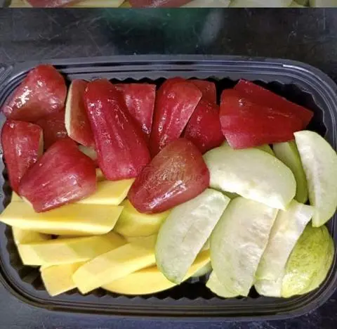 Hình ảnh Xoài - mận - ổi(kèm muối chấm)