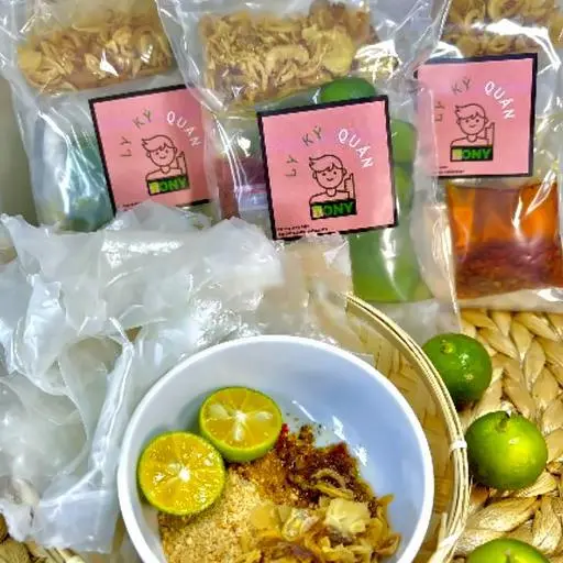 Hình ảnh Bánh tráng muối nhuyễn sa tế hành phi - chay