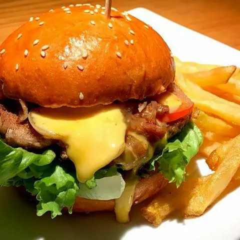 Hình ảnh Miss Piggy/ Burger Heo 