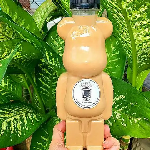 Hình ảnh Trà Sữa Chai Gấu Bearbrick