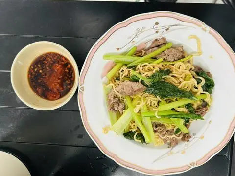 Hình ảnh Mì xào bò