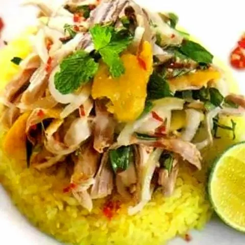 Hình ảnh Cơm gà xé phay