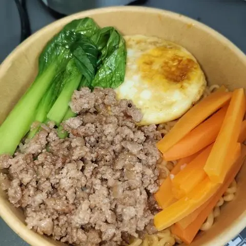 Hình ảnh Mì Trộn Bò Bằm 