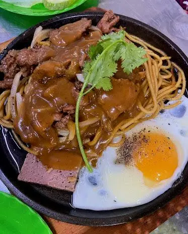 Hình ảnh Mì ý bò né trứng sốt tiêu đen