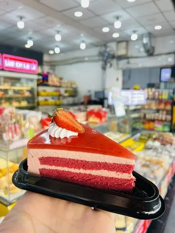 Hình ảnh Mousse Dâu Tây Miếng