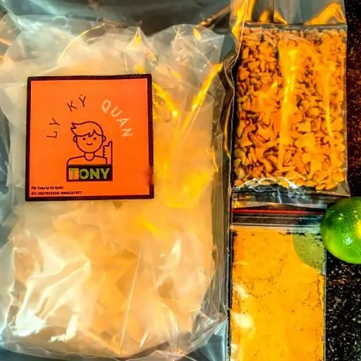 Hình ảnh Bánh tráng muối nhuyễn tỏi phi - chay