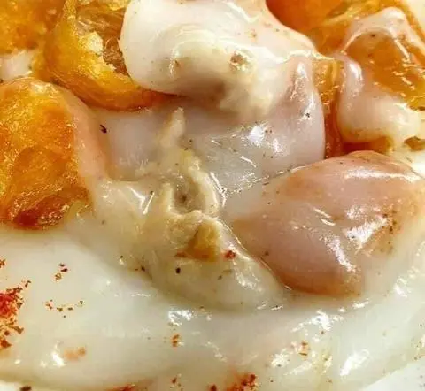 Hình ảnh Cháo Trứng Cút, Thịt Bằm, Quẩy
