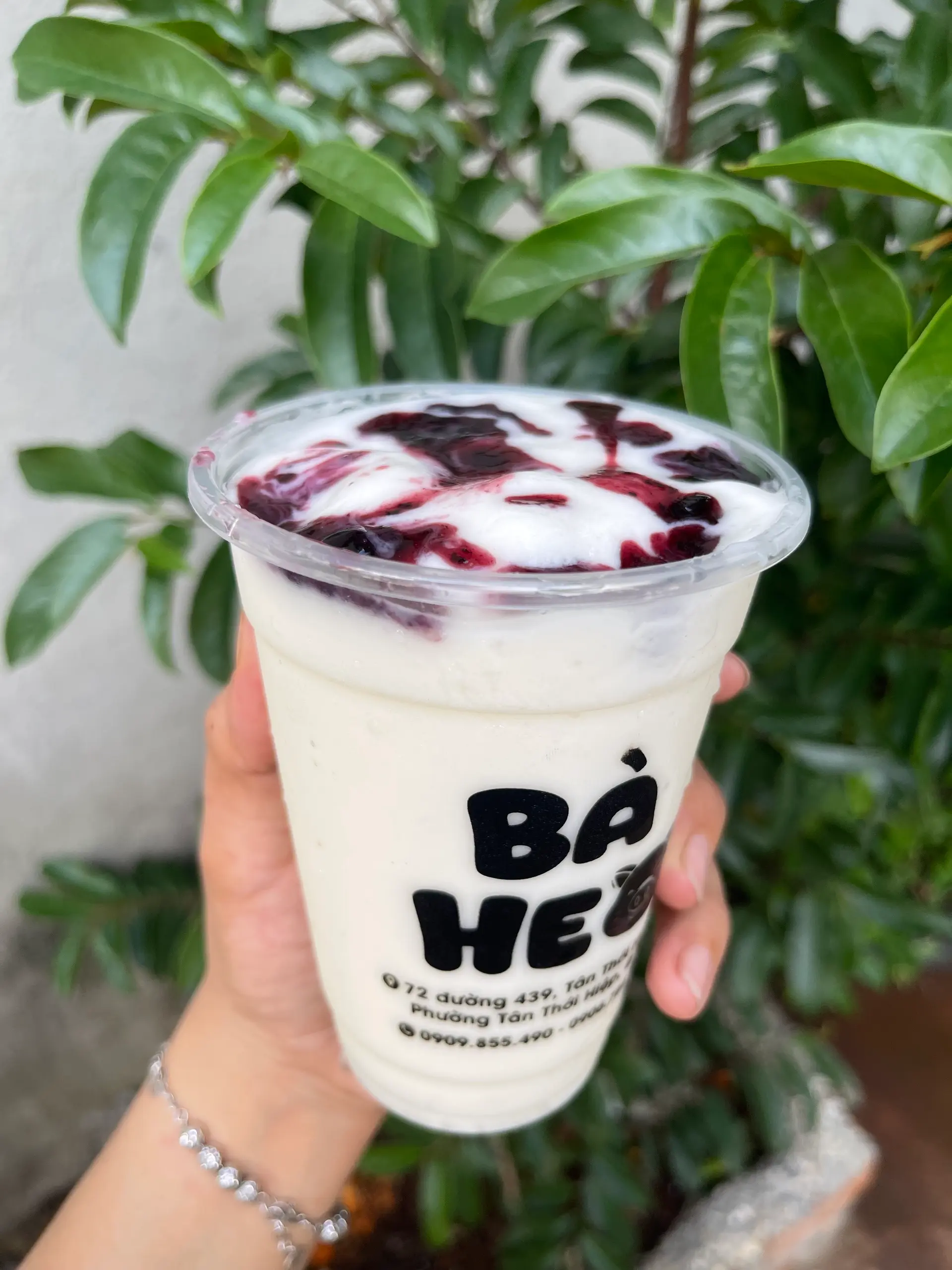 Hình ảnh Sữa chua dâu tằm