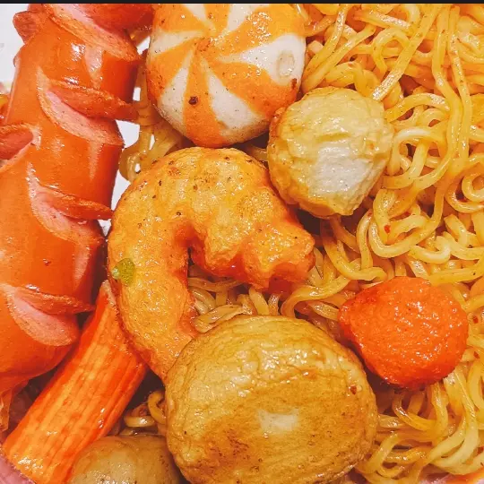 Hình ảnh Mì Trộn Indomie Viên Chiên