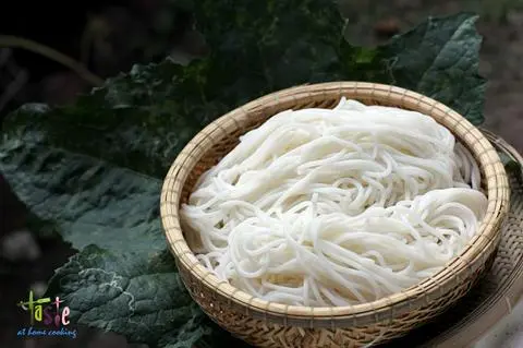 Hình ảnh BÚN