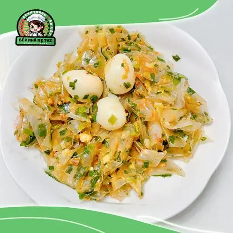Hình ảnh Bánh tráng dẻo (Muối mỡ hành, hành phi, sate, trứng cút)