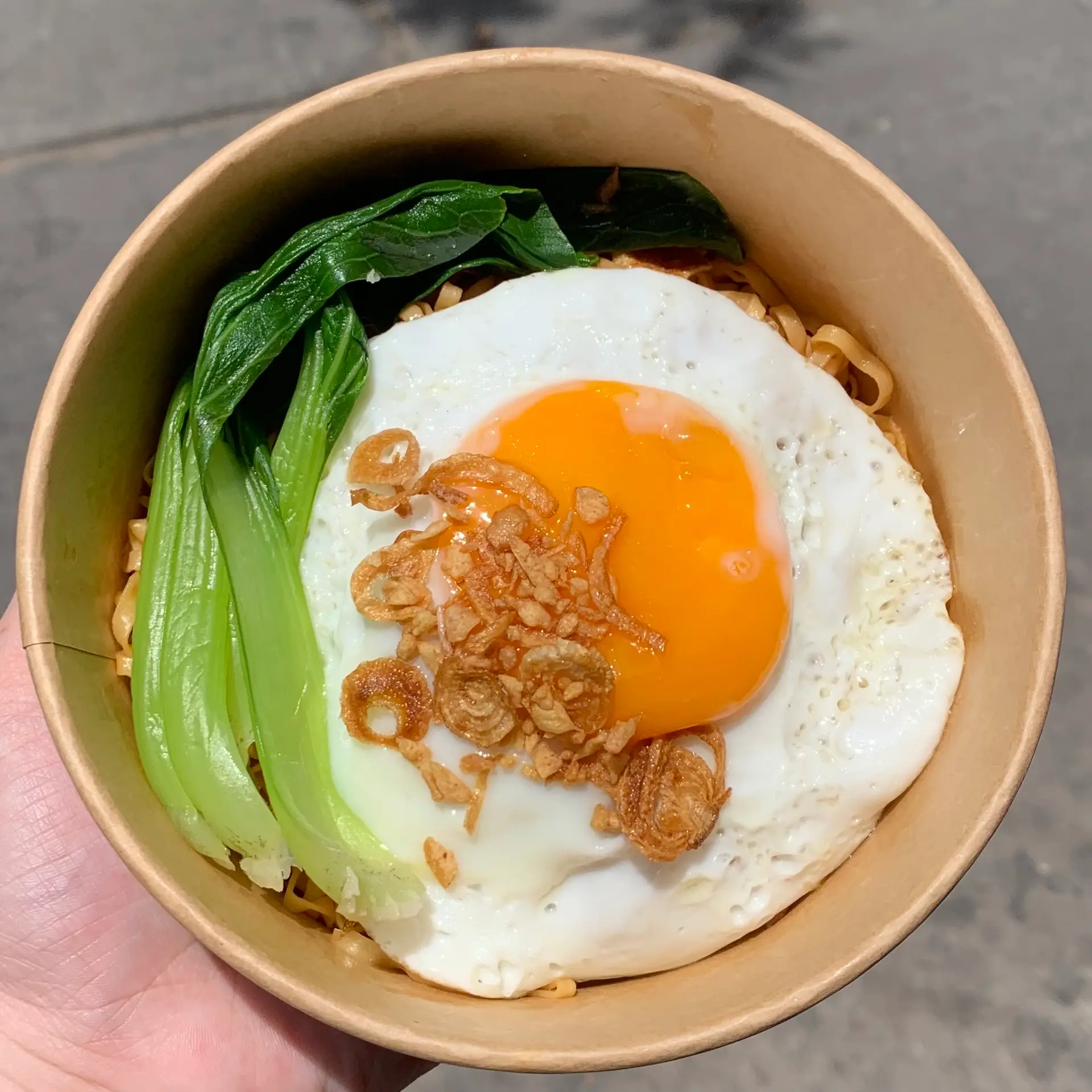 Hình ảnh Mì Trộn Trứng Ốp La 